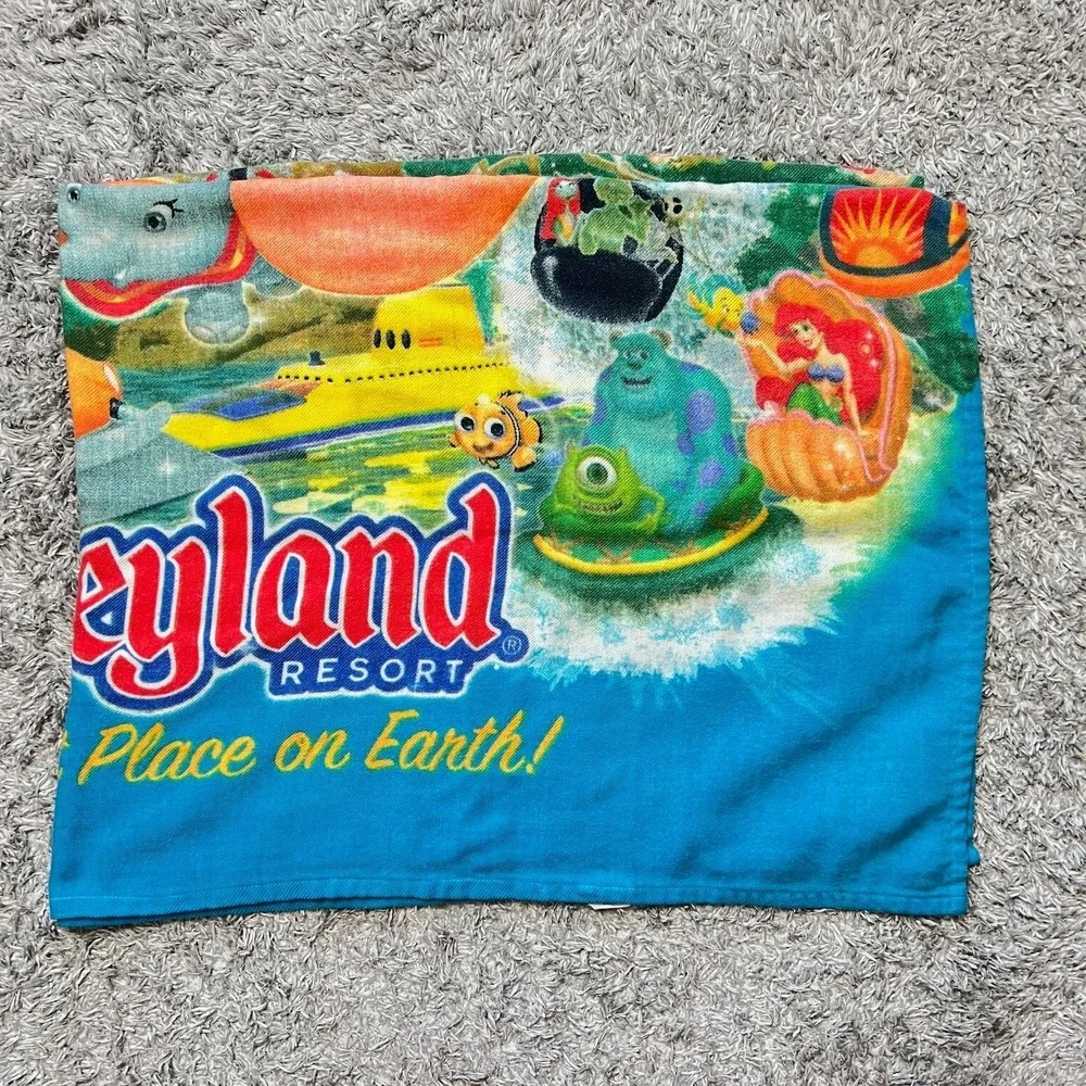 Disneyland Happiest‎ Place On Earth Blanket Throw Peter Mickey Mermaid Dumbo